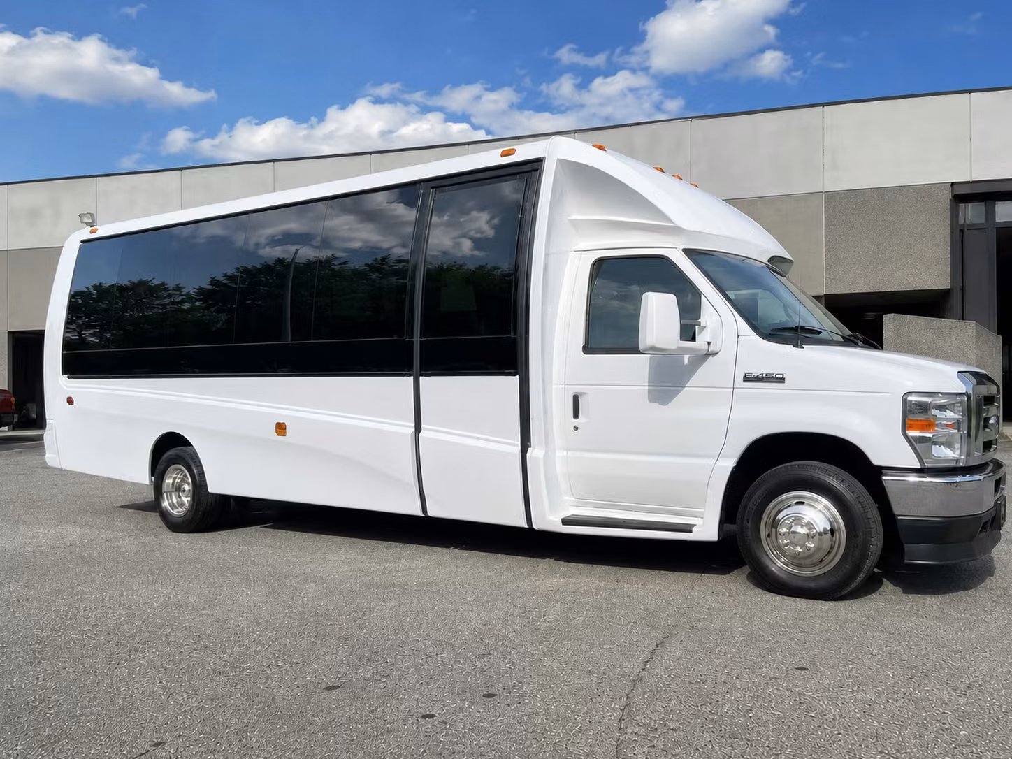 18 passenger minibus