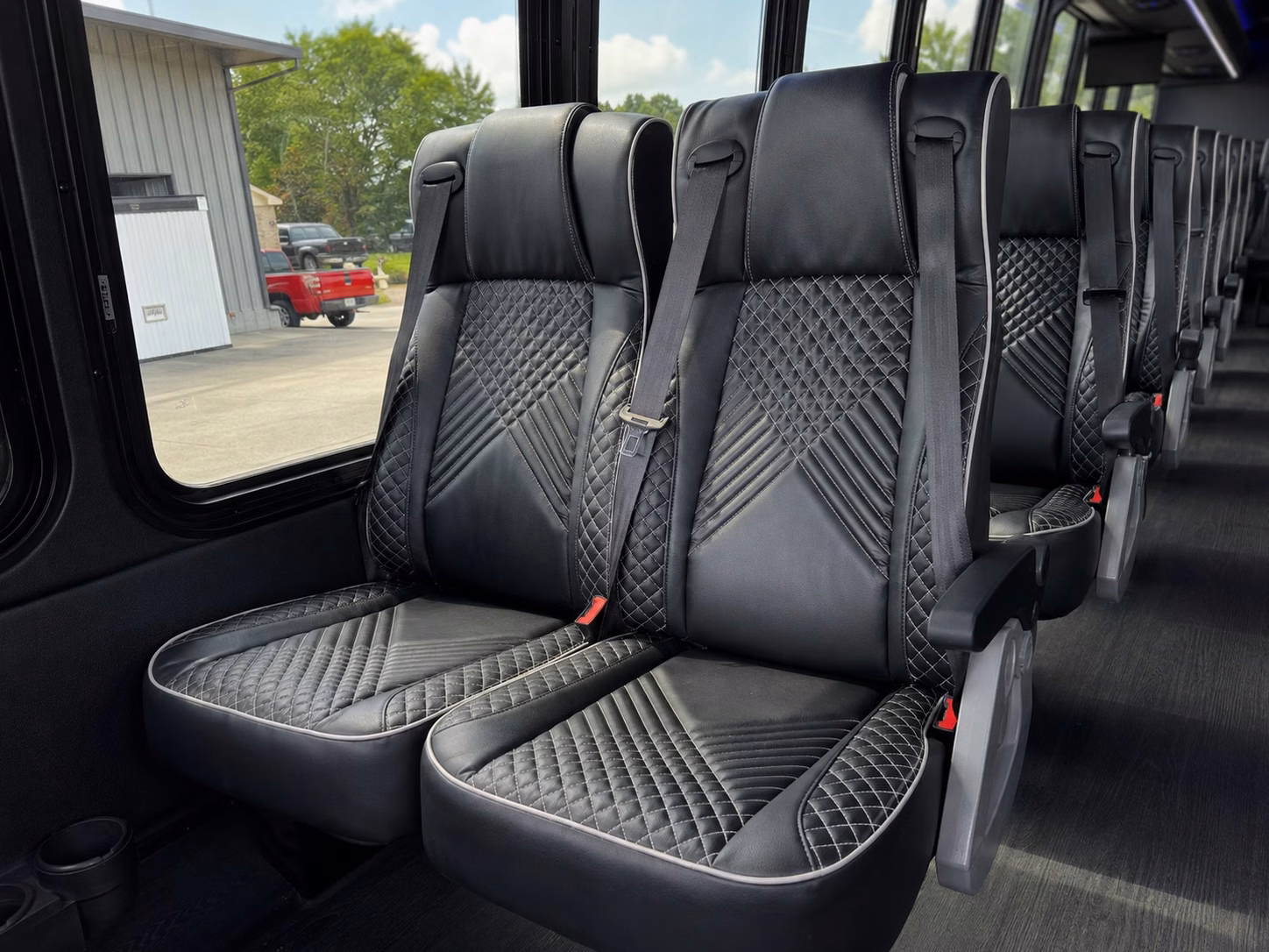 busrentalirving com can handle pre prom pickup routes across irving