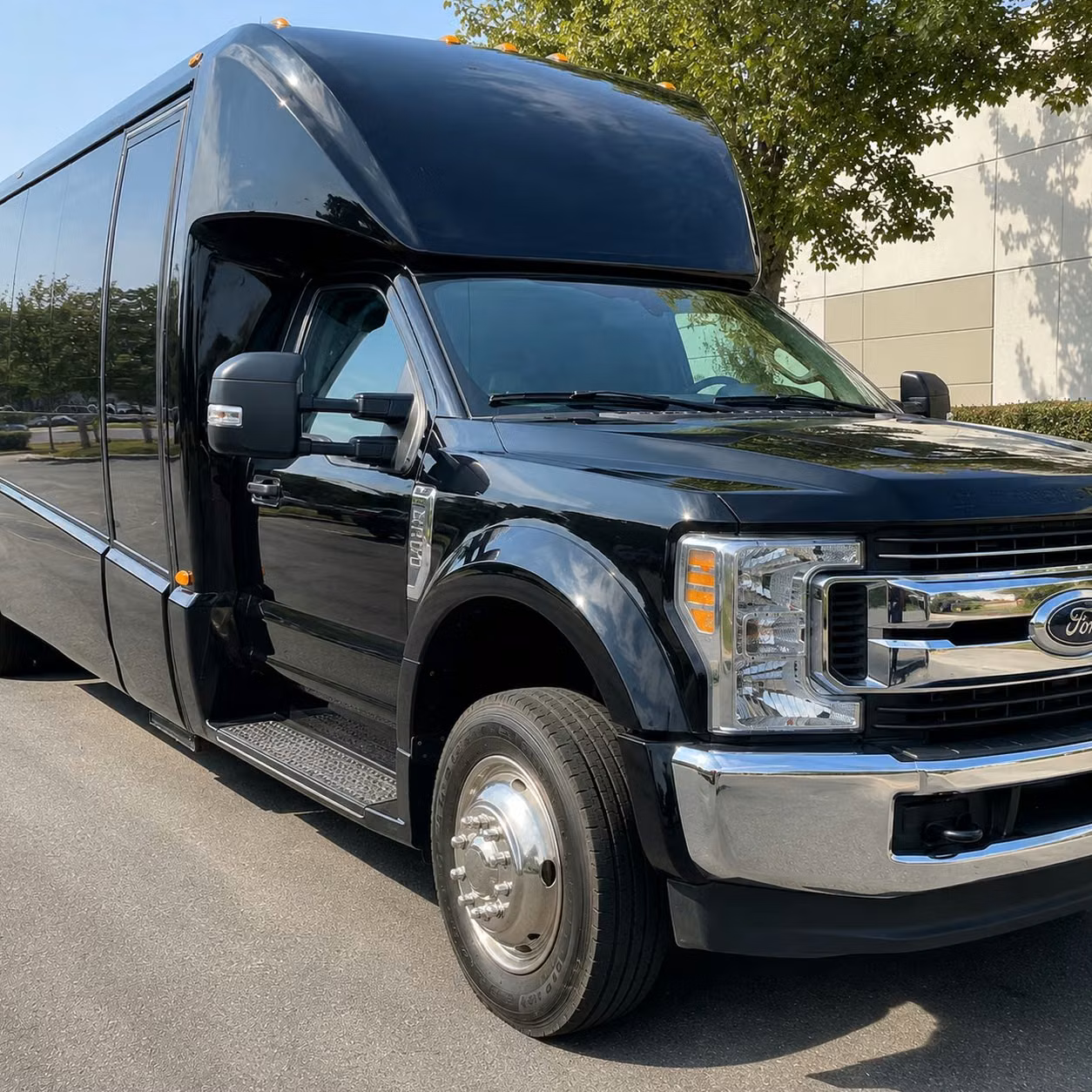 busrentalirving com lets you compare irving minibus rentals for smaller prom groups