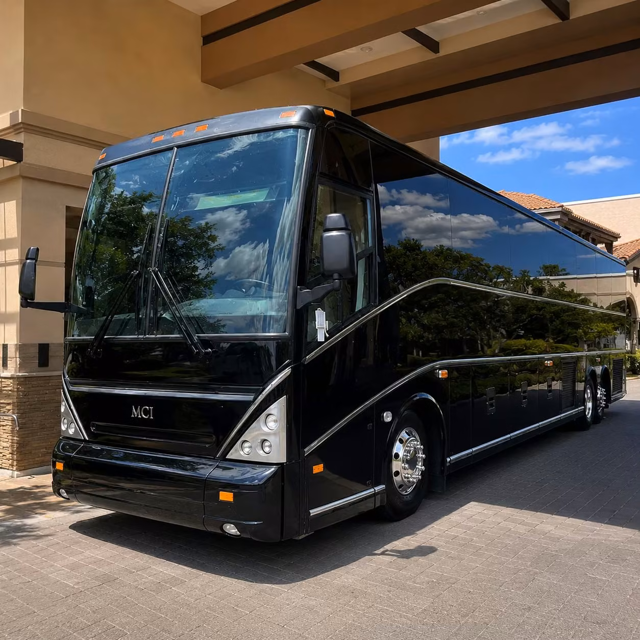 shuttle your team between dfw airport and irving corporate campuses without the headache